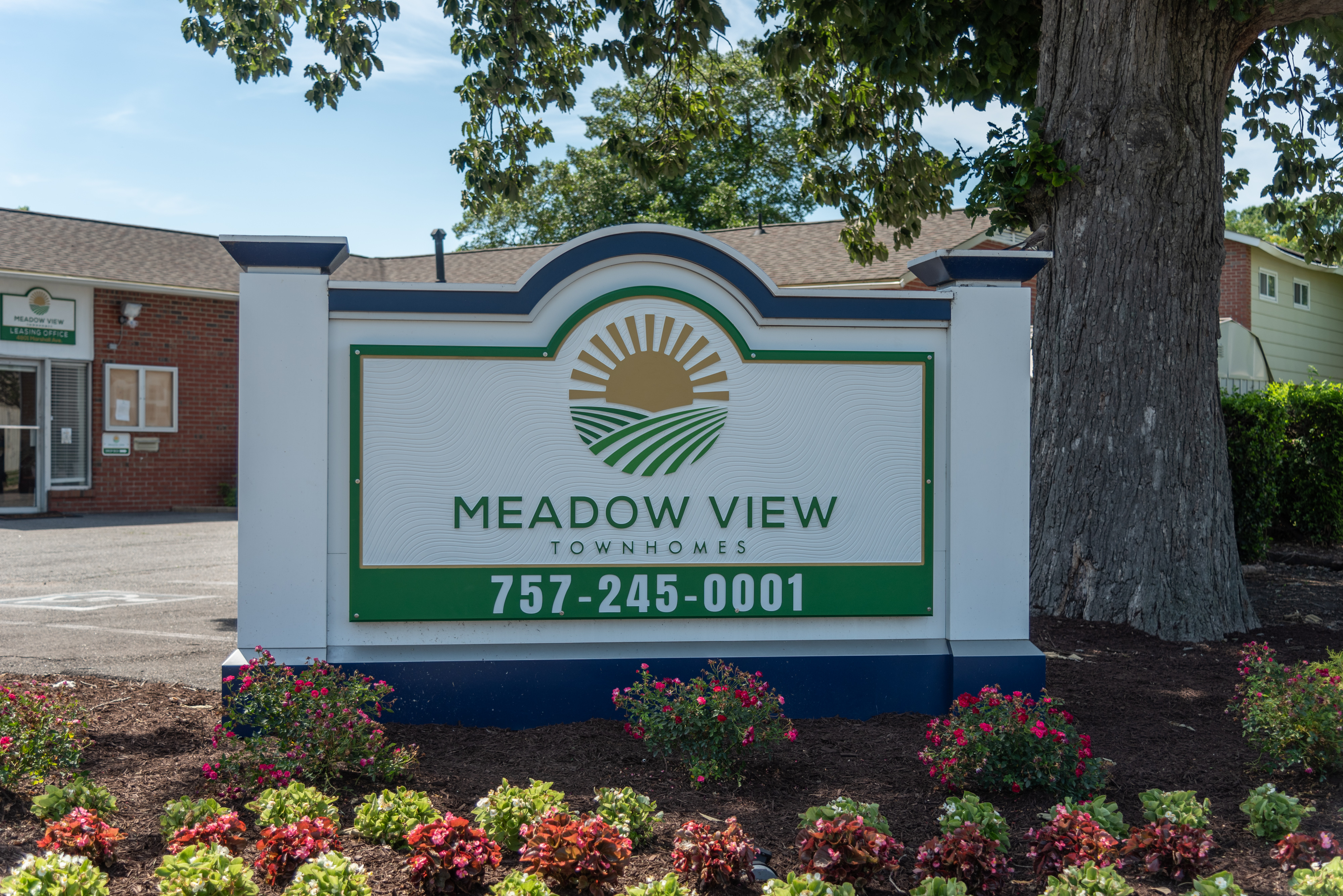 Meadow View Townhomes The Multifamily Advisory Group at Cushman & Wakefield