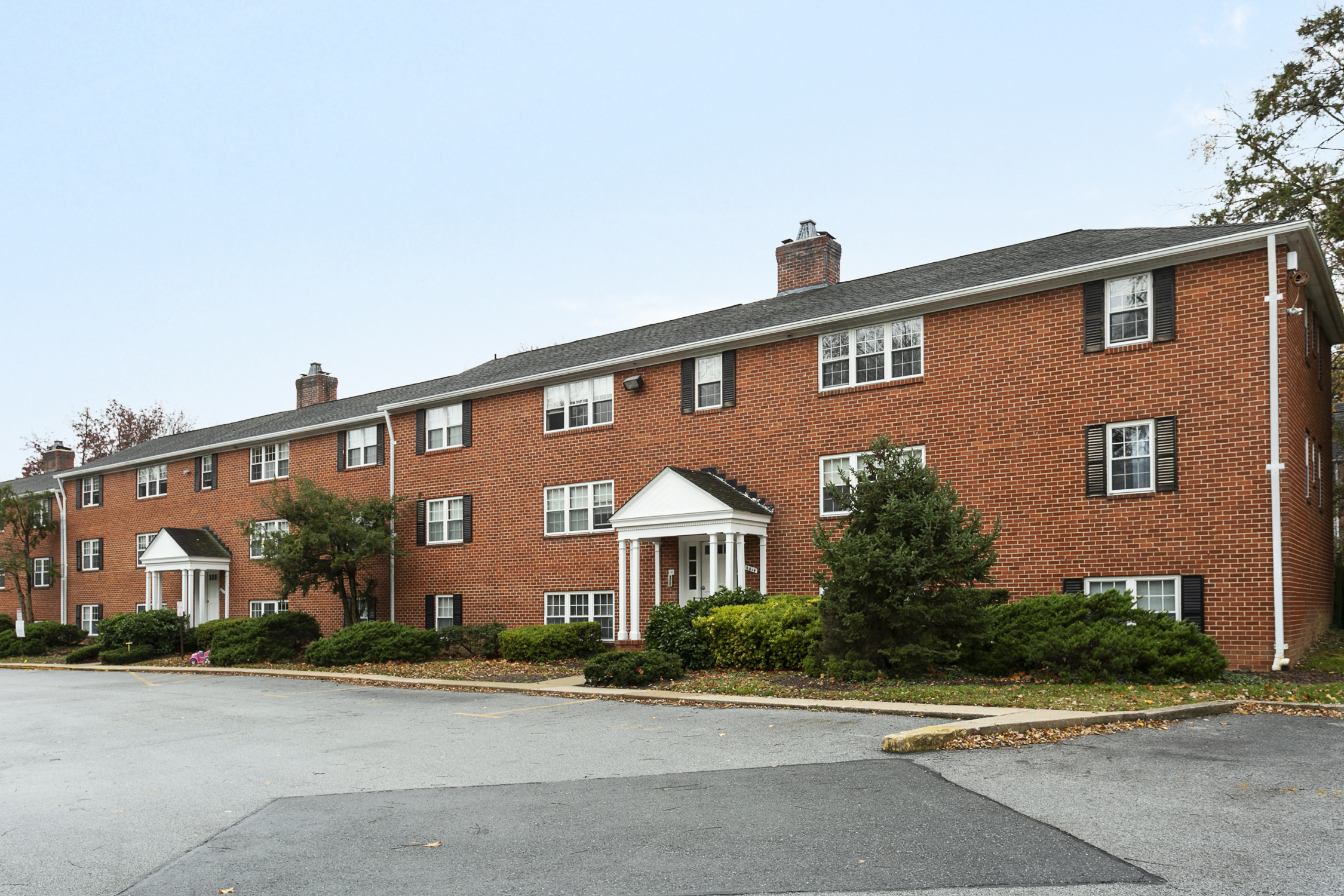 Linkwood Apartments The Multifamily Advisory Group at Cushman & Wakefield