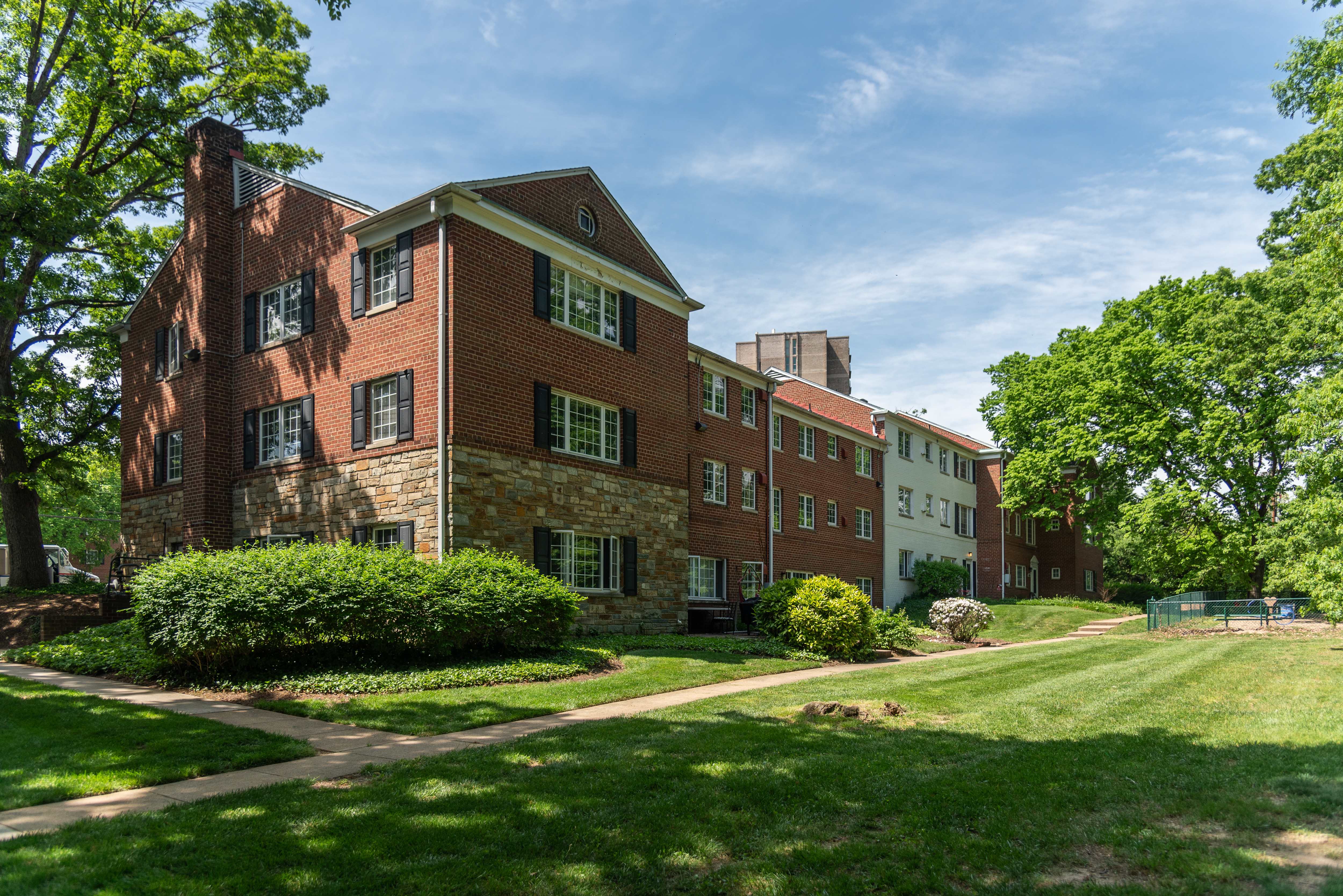 Braddock Lee Apartments - The Multifamily Advisory Group at